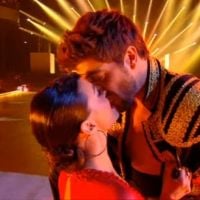 DALS 8 : Agustin Galiana embrasse Candice Pascal, gênée et qui nie...