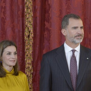 Le roi Felipe VI et la reine Letizia d'Espagne reçoivent Mahmoud Abbas, le président de l'état de Palestine au palais royal à Madrid le 20 novembre 2017.  Spanish Royals host lunch honouring Palestina's President Mahmoud Abbas at The Royal Palace. Madrid-November 20, 201720/11/2017 - Madrid