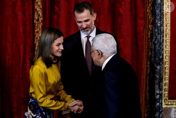 Le roi Felipe VI et la reine Letizia d'Espagne recevaient le 20 novembre 2017 le président de l'Etat de Palestine, Mahmoud Abbas, au palais royal à Madrid. © Emilio Naranjo/EFE/ABACAPRESS.COM