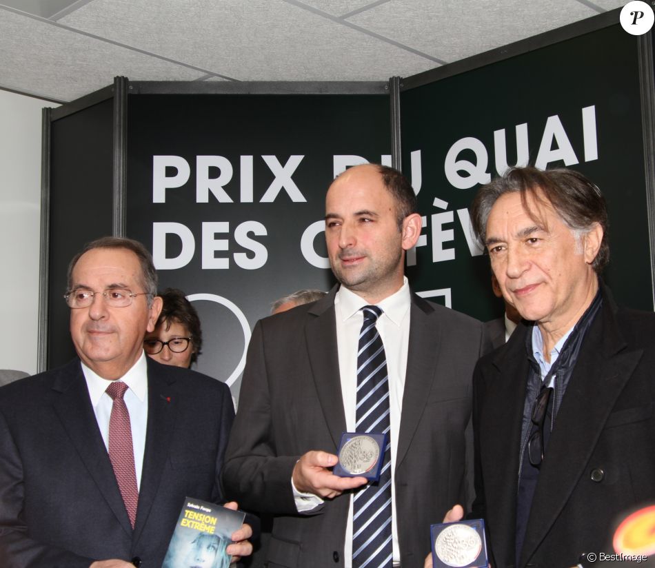 Michel Delpuech Prefet De Police De Paris Sylvain Forge Laureat Du Prix Quai Des Orfevres 2018 Et Richard Berry Remise Du 71eme Prix Du Polar Quai Des Or Purepeople