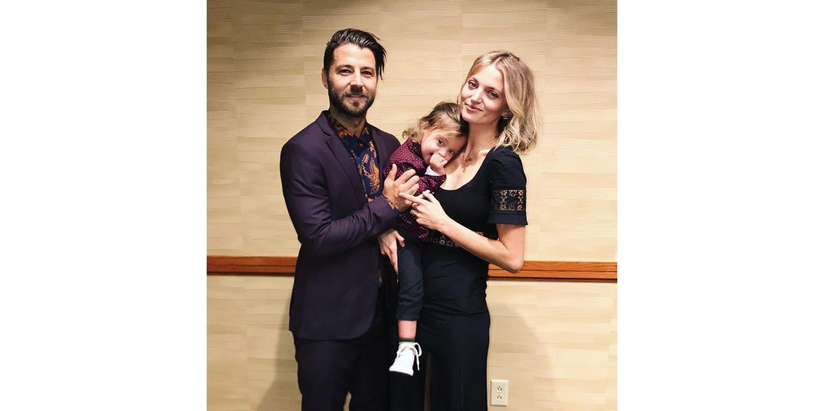 Photo Amanda Booth, Mike Quinones et leur fils Micah. Novembre 2017