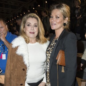 Catherine Deneuve et Kate Moss au défilé de mode printemps-été 2018 "Saint Laurent" à Paris. Le 26 septembre 2017 © Olivier Borde / Bestimage