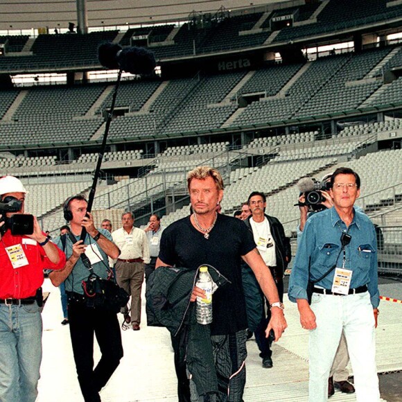 Exclusif  - Johnny Hallyday et Jean-Claude Camus au Stade de France en 1998