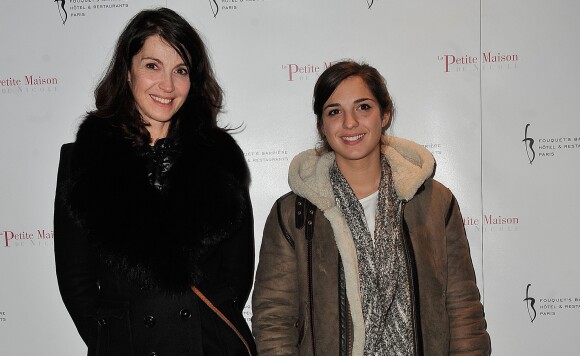 Zabou Breitman et sa fille Anna - Inauguration du restaurant 'La Petite Maison de Nicole' à l'hôtel Fouquet's Barriere à Paris le 21 janvier 2013.
