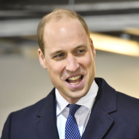 Le prince William, duc de Cambridge, lors de sa visite officielle en Finlande le 29 novembre 2017, rencontrant l'association Icehearts à l'occasion d'un match de hockey sur glace caritatif dans une patinoire d'Helsinki.