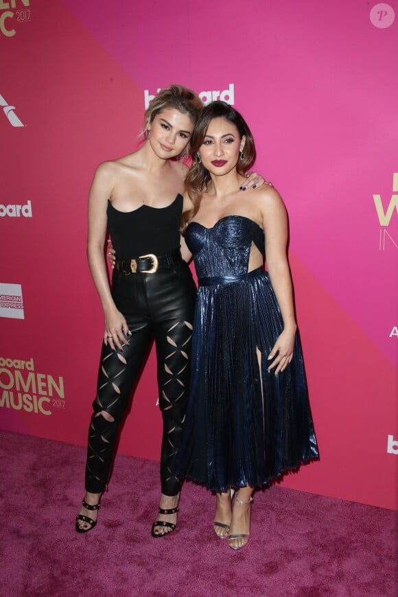 Selena Gomez, Francia Raisa à la soirée Billboard Women In Music Awards "Icon Award" au Ray Dolby Ballroom à Hollywood, le 30 novembre 2017