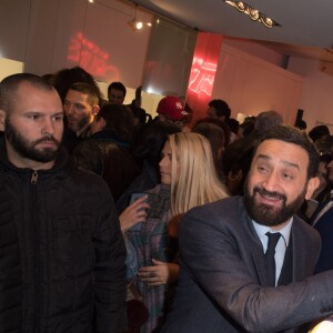 Exclusif - Cyril Hanouna - Cocktail d'inauguration de la première galerie Pop Art Concept store entièrement dédié aux oeuvres de Richard Orlinski à Paris, le 23 novembre 2017. © Tiziano da Silva/Bestimage