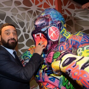 Exclusif - Cyril Hanouna - Cocktail d'inauguration de la première galerie Pop Art Concept store entièrement dédié aux oeuvres de Richard Orlinski à Paris, le 23 novembre 2017. © Rachid Bellak/Bestimage