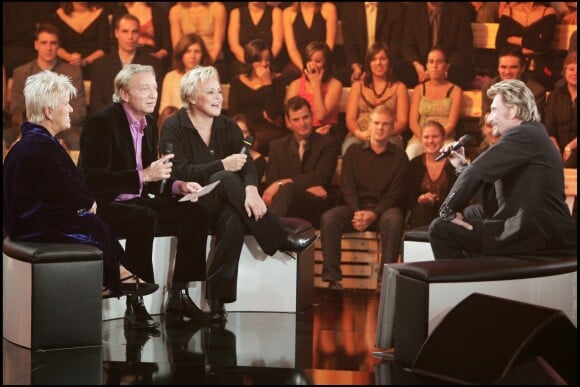 Mimie Mathy, laurent Boyer, Muriel Robin et Johnny Hallyday - L'émission "Fréquence star" fête ses 15 ans. Le 15 novembre 2005 à Paris.