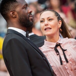 Thomas Ngijol et sa compagne Karole Rocher - Montée des marches de la cérémonie de clôture du 69ème Festival International du Film de Cannes. Le 22 mai 2016. © Olivier Borde-Cyril Moreau/Bestimage