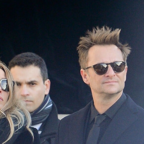 David Hallyday, Laura Smet, Laeticia Hallyday, ses filles Jade et Joy devant l'église de la Madeleine pour les obsèques de Johnny Hallyday à Paris, France, le 9 décembre 2017. © Veeren/Bestimage  David Hallyday, Laura Smet, Laeticia Hallyday and her daughters filles Jade and Joy la Madeleine church for the funeral of Johnny Hallyday in Paris, France, le 9 décembre 2017.09/12/2017 - Paris