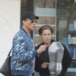 Exclusif - Jean-Claude Van Damme est allé déjeuner avec sa femme Gladys Portugues à Beverly Hills, le 11 octobre 2017