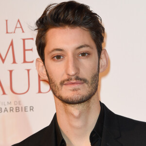 Pierre Niney - Avant-première du film "La Promesse de l'aube" d'Eric Barbier" au cinéma Gaumont-Opéra à Paris, France, le 12 décembre 2017. © Coadic Guirec/Bestimage