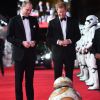 Le prince William, duc de Cambridge et le prince Harry à la premiere de Star Wars, épisode VIII : Les Derniers Jedi au Royal Albert Hall à Londres, le 12 décembre 2017