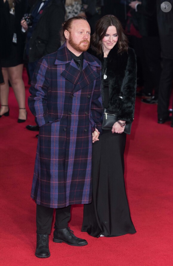 Leigh Francis et sa femme Jill Carter à la première de Star Wars, épisode VIII : Les Derniers Jedi au Royal Albert Hall à Londres, le 12 décembre 2017
