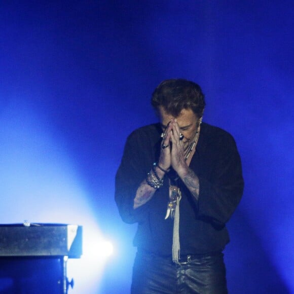 Exclusif - Johnny Hallyday en concert au Vélodrome à Arcachon, où 8500 personnes sont venues l'acclamer. Le 19 juillet 2016 © Patrick Bernard-Thibaud Moritz / Bestimage