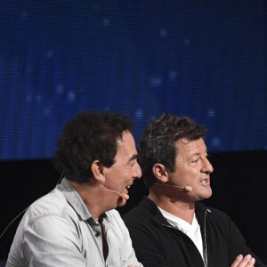 Exclusif - Les Chevaliers du fiel et Michel Drucker - Enregistrement de l'émission "Le Grand Show de l'Humour - Les 50 comiques préférés des français" présenté par M. Drucker à la Seine Musicale à Boulogne-Billancourt le 4 décembre 2017. L'émission sera diffusée le 16 décembre à 20h50 sur France 2. © Pierre Peruseau/Bestimage (no web - No Blog pour suisse et Belgique)04/12/2017 - Boulogne-Billancourt