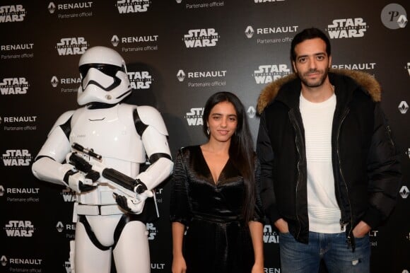 Hafsia Herzi et Tarek Boudali - Présentation de la Renault Zoé Série Limitée Star Wars directement liée à l'univers du futur film Star Wars: Han Solo, qui sortira au printemps 2018, à l'atelier Renault sur les Champs Elysées à Paris, France, le 13 décembre 2017. La Zoé Star Wars sera Commercialisée au printemps prochain, et disponible uniquement en 1000 exemplaires. Renault partenaire de la saga STAR WARS™. © Rachid Bellak/Bestimage