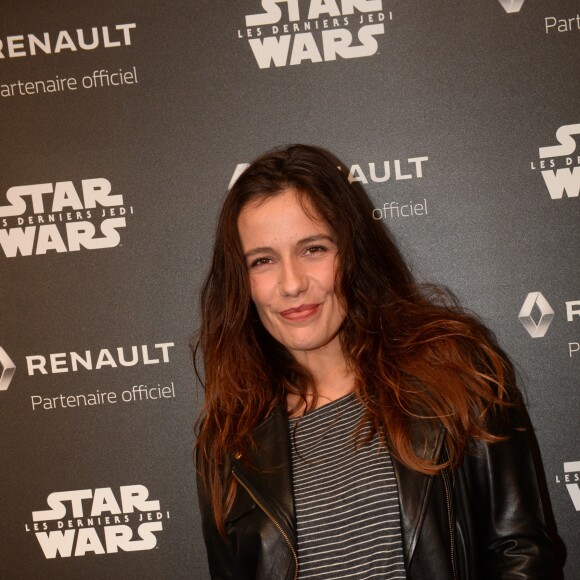 Zoé Félix - Présentation de la Renault Zoé Série Limitée Star Wars directement liée à l'univers du futur film Star Wars: Han Solo, qui sortira au printemps 2018, à l'atelier Renault sur les Champs Elysées à Paris, France, le 13 décembre 2017. La Zoé Star Wars sera Commercialisée au printemps prochain, et disponible uniquement en 1000 exemplaires. Renault partenaire de la saga STAR WARS™. © Rachid Bellak/Bestimage