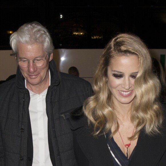 Richard Gere et sa compagne Alejandra Silva - Arrivées à la soirée "Harper's Bazaar Awards" à Madrid. Le 30 novembre 2017