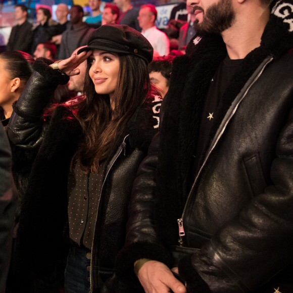 Nabilla Benattia et son compagnon Thomas Vergara - Soirée boxe No Limit - Episode II dans l'enceinte du Palais des Sports de Levallois-Perret, France, le 14 décembre 2017.© Cyril Moreau/Bestimage