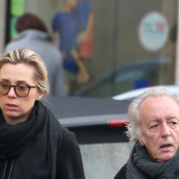 Didier Barbelivien et sa femme Laure - Obsèques de Andrée Sarkozy (mère de N.Sarkozy), dite Dadue née Andrée Mallah, en l'église Saint-Jean-Baptiste à Neuilly-Sur-Seine, le 18 décembre 2017.