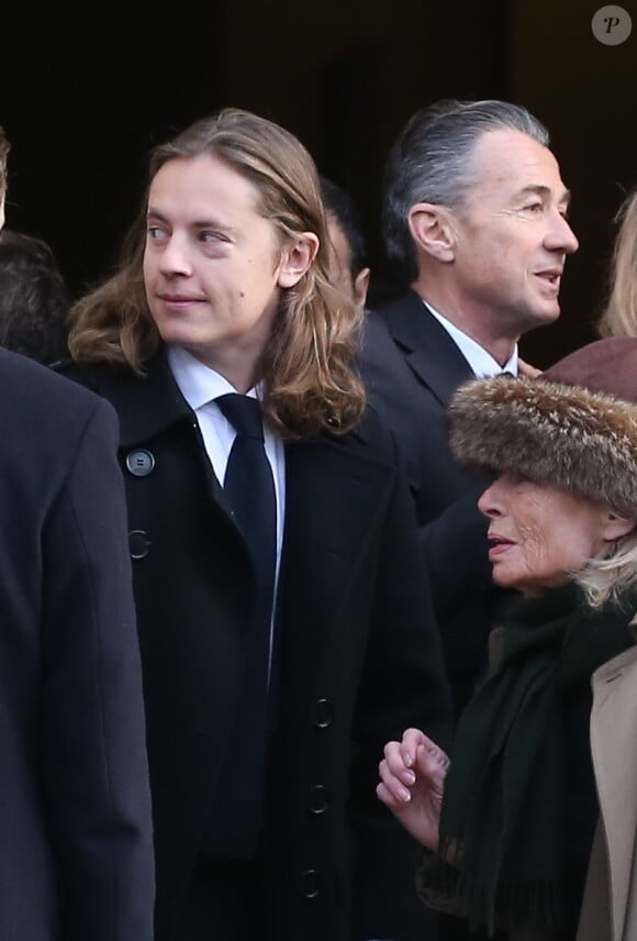Pierre Sarkozy et François Sarkozy - Obsèques de Andrée Sarkozy (mère de N.Sarkozy), dite Dadue née Andrée Mallah, en l'église Saint-Jean-Baptiste à Neuilly-Sur-Seine, le 18 décembre 2017.