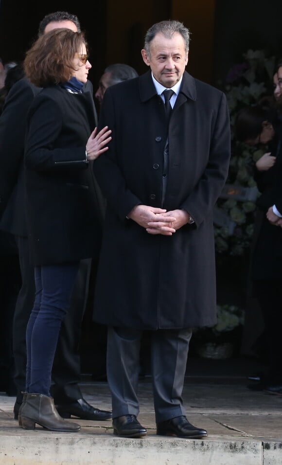 Guillaume Sarkozy et sa fille Capucine - Obsèques de Andrée Sarkozy (mère de N.Sarkozy), dite Dadue née Andrée Mallah, en l'église Saint-Jean-Baptiste à Neuilly-Sur-Seine, le 18 décembre 2017.