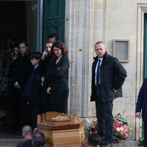 Olivier Sarkozy, Guillaume Sarkozy et sa fille Capucine, Jean Sarkozy - Obsèques de Andrée Sarkozy (mère de N.Sarkozy), dite Dadue née Andrée Mallah, en l'église Saint-Jean-Baptiste à Neuilly-Sur-Seine, le 18 décembre 2017.