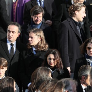 Olivier Sarkozy, Pierre Sarkozy, Jean Sarkozy et sa femme Jessica Sebaoun - Sortie des obsèques de Andrée Sarkozy (mère de Nicolas Sarkozy), dite Dadue née Andrée Mallah, en l'église Saint-Jean-Baptiste à Neuilly-Sur-Seine, le 18 décembre 2017.