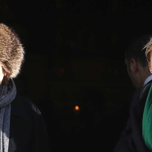 Marisa Borini et sa fille Valeria Bruni Tedeschi - Sortie des obsèques de Andrée Sarkozy (mère de Nicolas Sarkozy), dite Dadue née Andrée Mallah, en l'église Saint-Jean-Baptiste à Neuilly-Sur-Seine, le 18 décembre 2017.