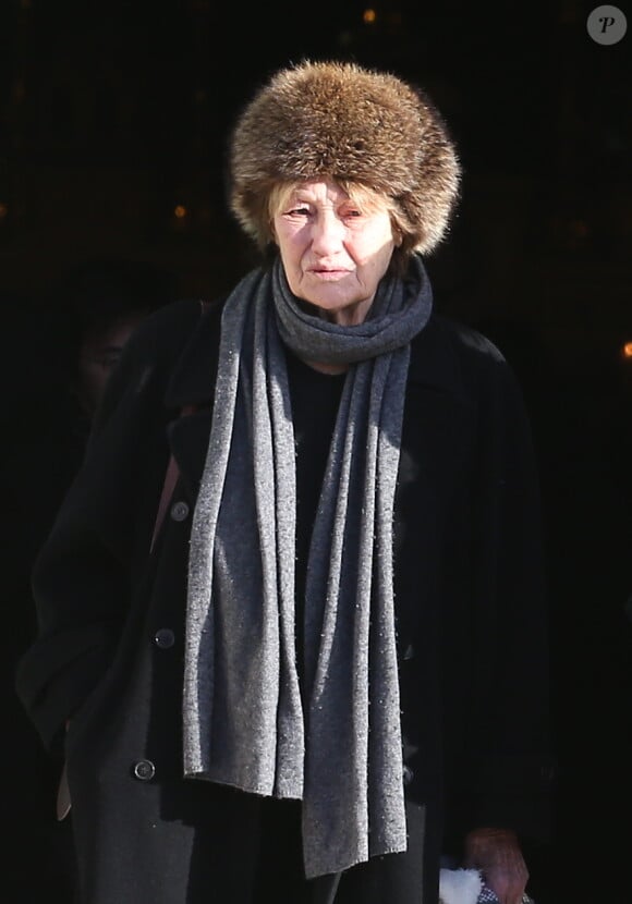 Marisa Borini - Sortie des obsèques de Andrée Sarkozy (mère de Nicolas Sarkozy), dite Dadue née Andrée Mallah, en l'église Saint-Jean-Baptiste à Neuilly-Sur-Seine, le 18 décembre 2017.