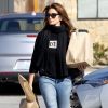 Exclusif - Cindy Crawford fait ses courses à Malibu le 27 décembre 2017.