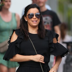 Eva Longoria, enceinte, à Miami, le 26 décembre 2017