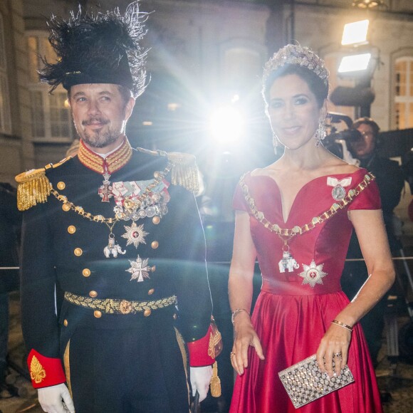 Le prince Frederik et la princesse Mary de Danemark au palais Christian VII à Copenhague le 1er janvier 2018 pour le premier banquet du Nouvel An.