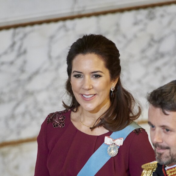 Le prince héritier Frederik et la princesse Mary de Danemark secondaient la reine Margrethe II au palais de Christiansborg à Copenhague le 3 janvier 2018 pour les voeux de la monarque au corps diplomatique.