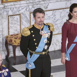 Le prince héritier Frederik et la princesse Mary de Danemark secondaient la reine Margrethe II au palais de Christiansborg à Copenhague le 3 janvier 2018 pour les voeux de la monarque au corps diplomatique.