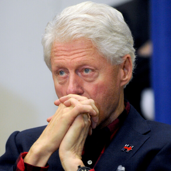 Bill Clinton - Hillary Clinton en meeting pour la campagne "Get Out to Caucus" à Cedar Rapids dans l'Iowa le 30 janvier 2016.