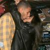 Exclusif - Kourtney Kardashian embrasse passionnément son compagnon Younes Bendjima à la sortie d'un concert à Los Angeles, le 2 novembre 2017.