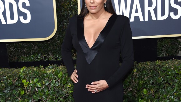 Eva Longoria enceinte : Elle rayonne avec son ventre rond aux Golden Globes