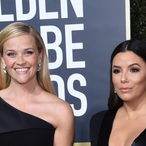 Reese Witherspoon, Eva Longoria, enceinte, sur le tapis rouge de la 75ème cérémonie des Golden Globe Awards au Beverly Hilton à Los Angeles, le 7 janvier 2018. © Chris Delmas/Bestimage