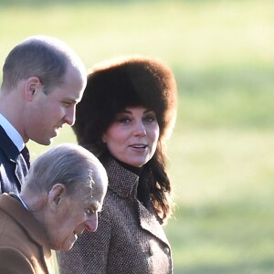 La duchesse Catherine de Cambridge et le prince William avec le duc d'Edimbourg à Sandringham le 7 janvier 2018, de sortie pour la messe en l'église Sainte Marie Madeleine. © Joe Giddens/PA Wire/Abacapress.com