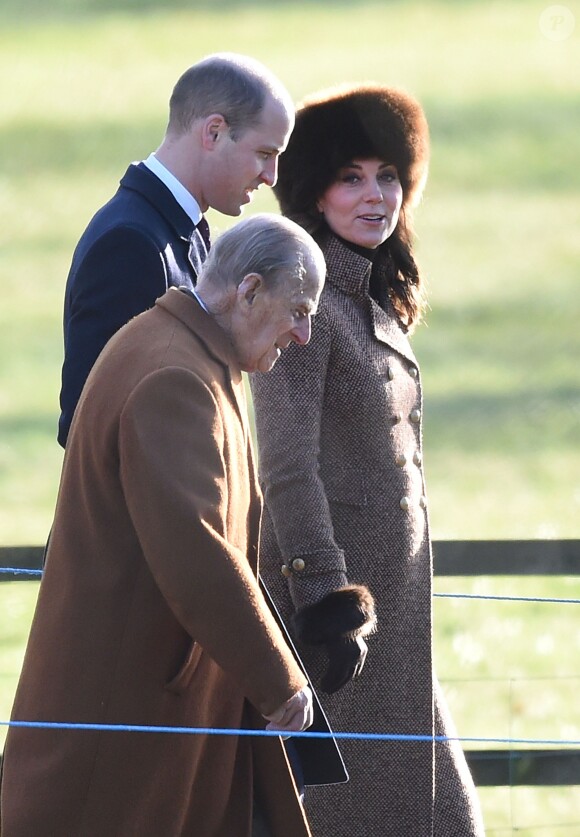 La duchesse Catherine de Cambridge et le prince William avec le duc d'Edimbourg à Sandringham le 7 janvier 2018, de sortie pour la messe en l'église Sainte Marie Madeleine. © Joe Giddens/PA Wire/Abacapress.com
