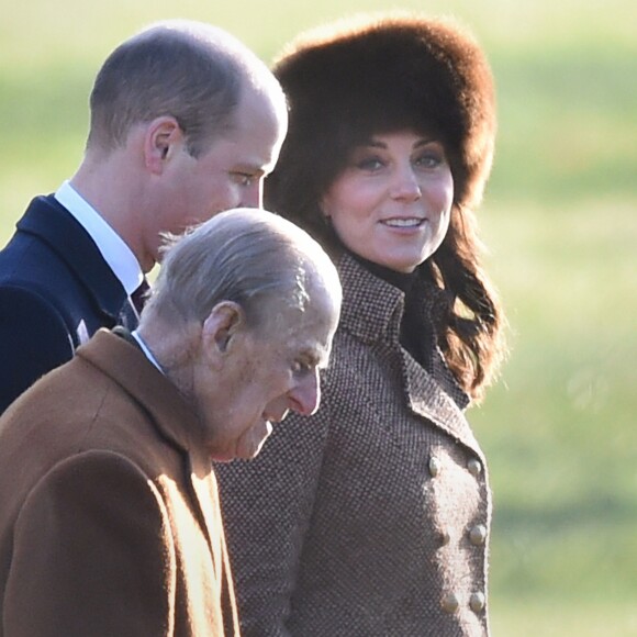 La duchesse Catherine de Cambridge et le prince William avec le duc d'Edimbourg à Sandringham le 7 janvier 2018, de sortie pour la messe en l'église Sainte Marie Madeleine. © Joe Giddens/PA Wire/Abacapress.com