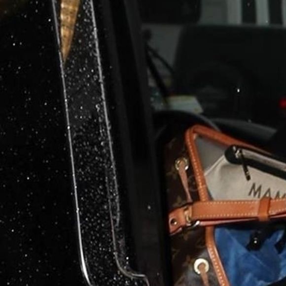 Michelle Williams arrive à l'aéroport LAX de Los Angeles le 8 janvier 2018.
