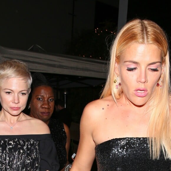 Busy Philipps, Michelle Williams - Les célébrités lors de la soirée des Golden Globes Awards au Poppy à West Hollywood le 7 janvier 2018.