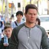 Mark Wahlberg fait du shopping avec ses enfants à Beverly Hills le 24 décembre 2017