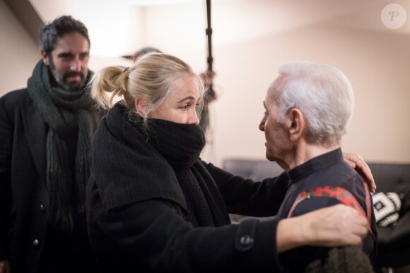 Exclusif - Emmanuelle Béart - Concert de Charles Aznavour à l'Accorhotels Arena à Paris, le 13 décembre 2017 © Cyril Moreau / Bestimage
