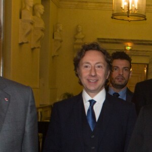 Semi-exclusif - Xavier Darcos (président de l'Institut français), Stéphane Bern, Brigitte Macron (Trogneux) - Remise du prix 2017 "Institut de France / Fondation Stéphane Bern pour l'histoire et le patrimoine" à l'Institut de France à Paris, France, le 11 janvier 2018. © CVS/Bestimage