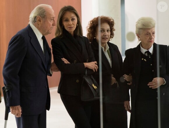 Isabel Preysler le 29 décembre 2017 à la chapelle ardente à la mémoire de Carmen Franco à Madrid, avant sa crémation.